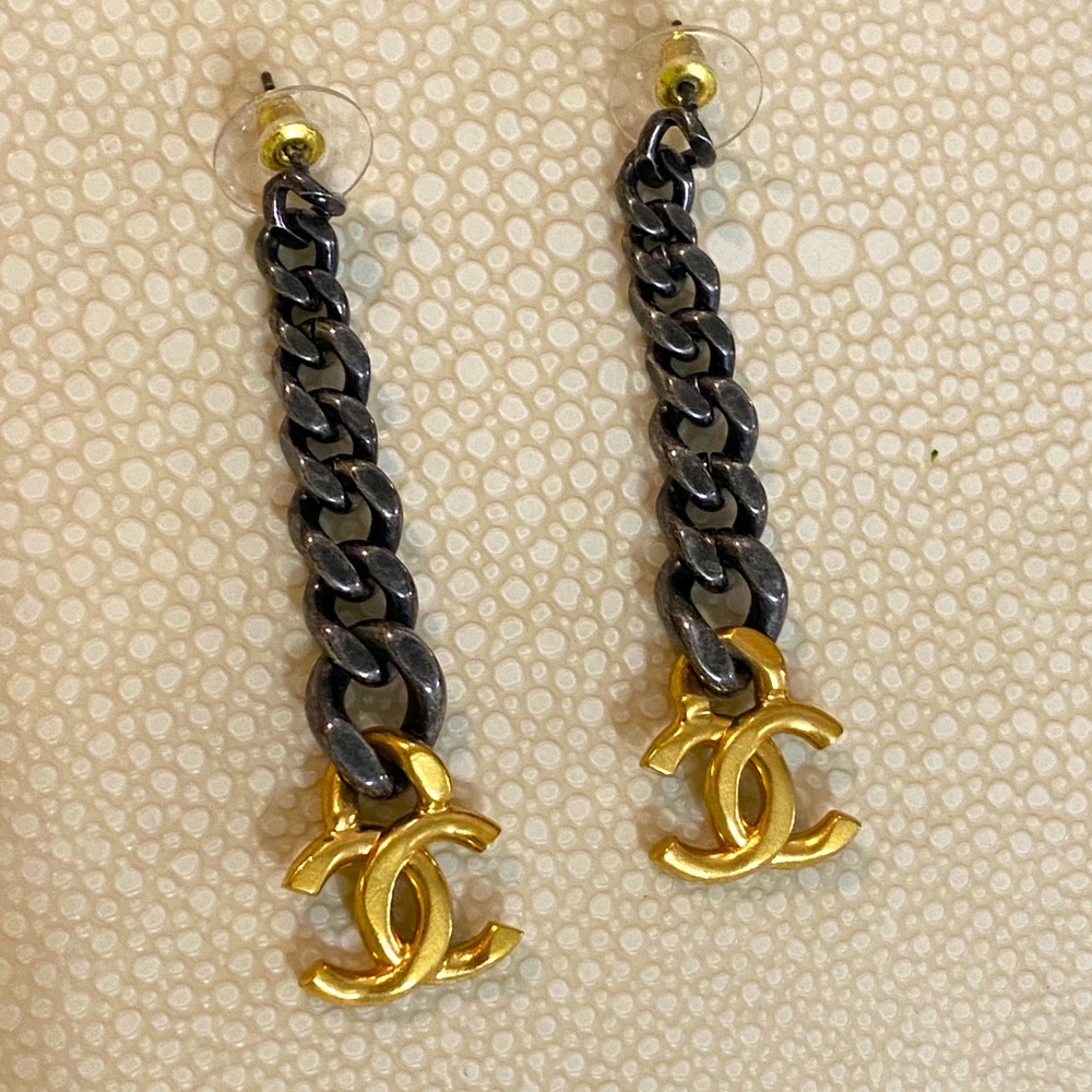 RARE Chanel CC Gold & Ruthenium Drop Earrings